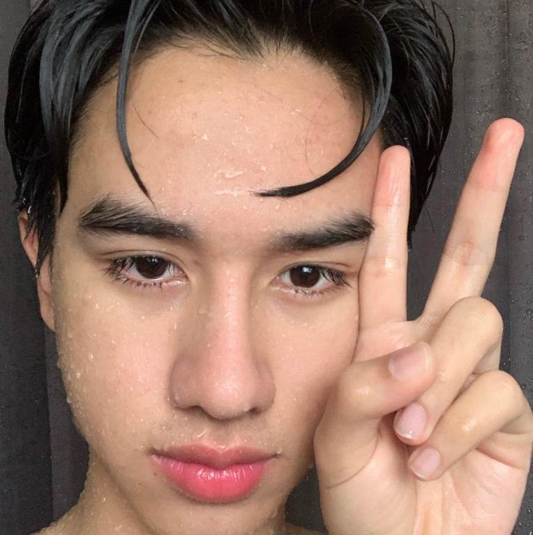 อายุน้อย ร้อยล้าน ที่ไม่ได้หมายถึงเงิน!